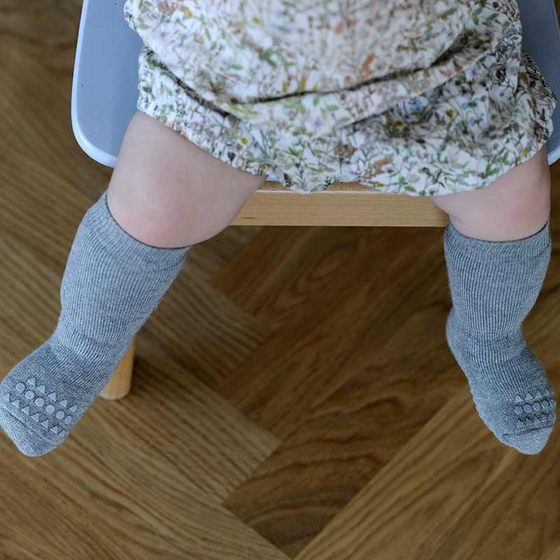Bamboo Non-Slip Socks grey melange 6-12m